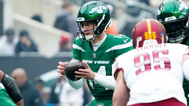 Jets' QB Trevor Siemian (14)